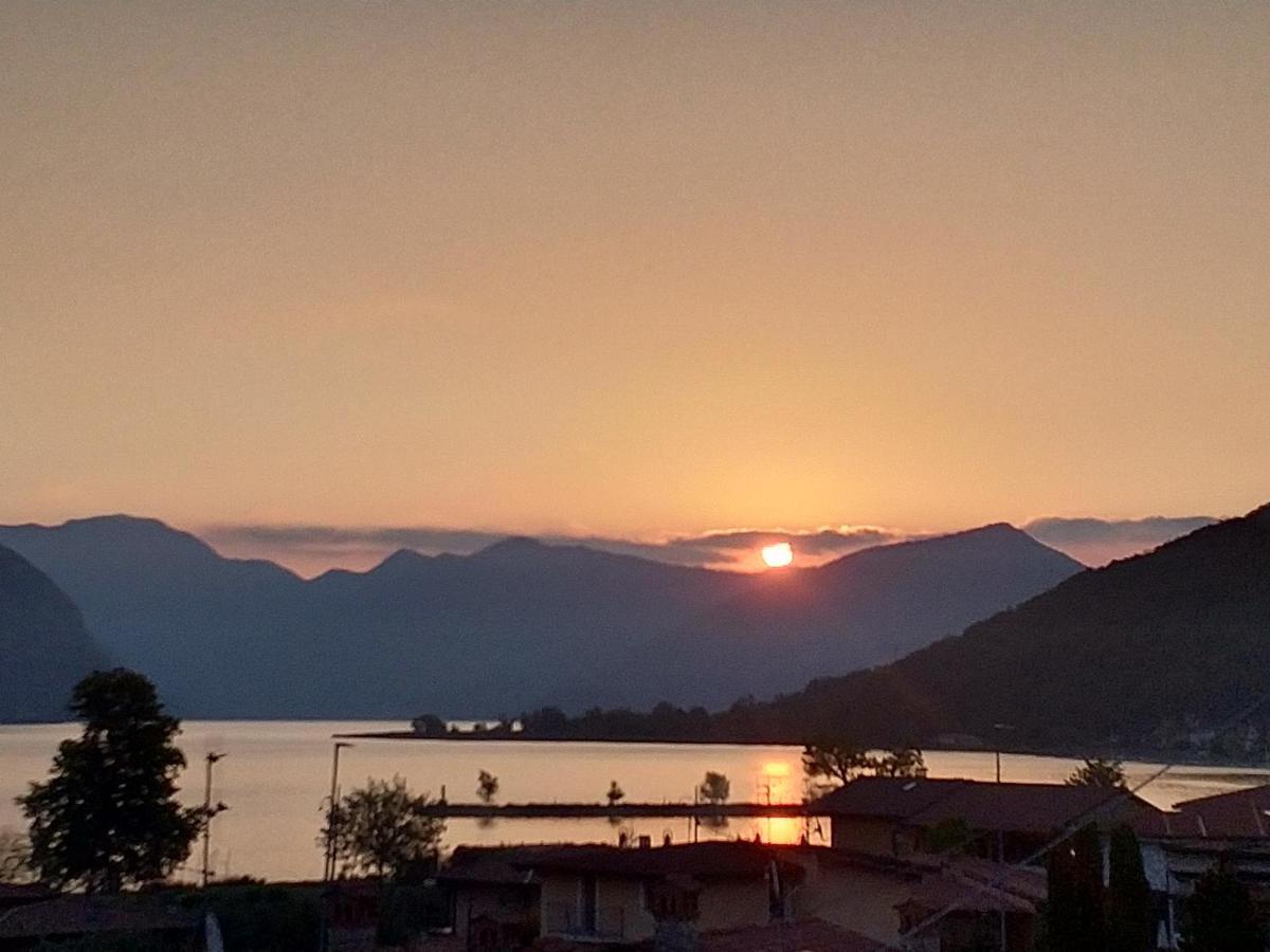 Lake View Terrace Паратико Екстериор снимка